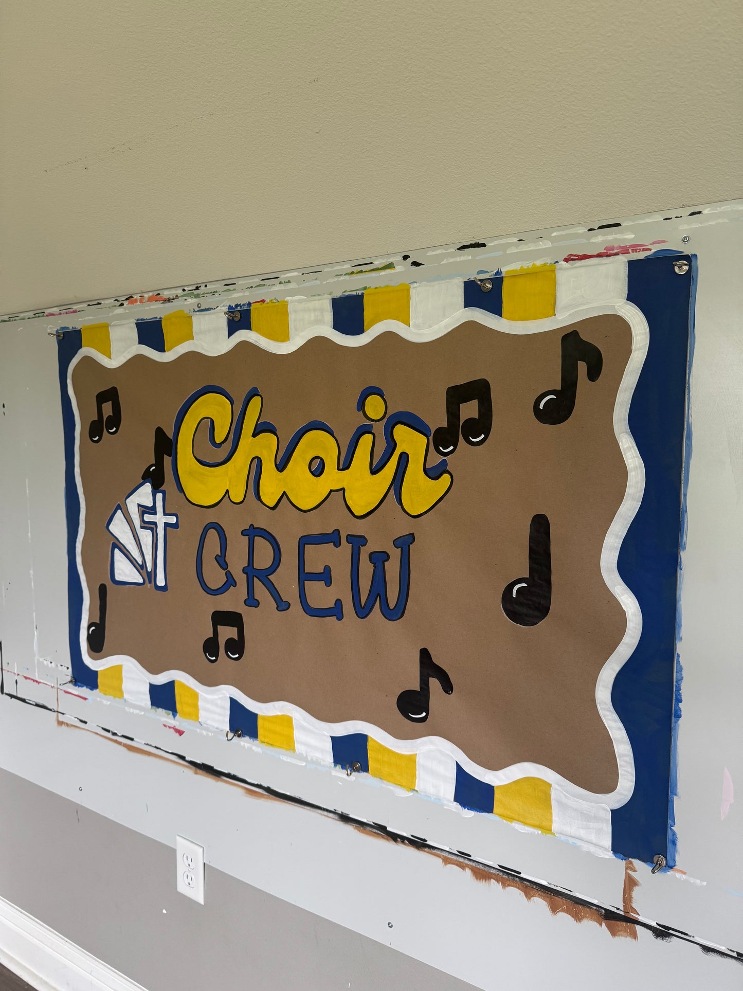 CUSTOM SCHOOL PAINTED BANNERS